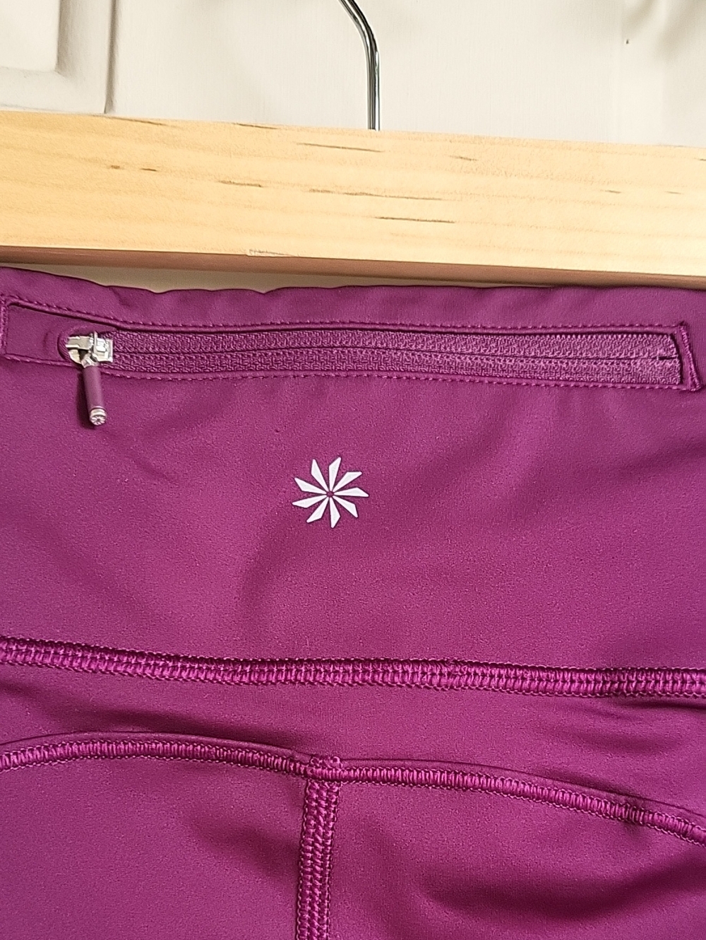 Athleta Salutation Stash Deep Plum High Rise 7/8 Leggings Small - Picture 4 of 15